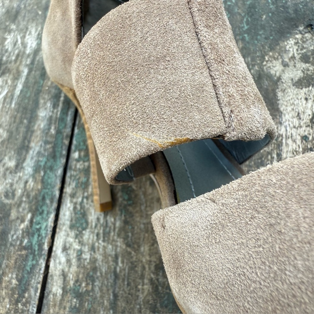 Tahari Steffi Taupe Suede Cutout Ankle Booties Stiletto Heel Size 6.5 - Picture 7 of 9